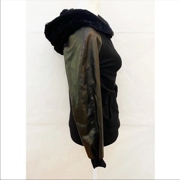 L’AGENCE FAUX LEATHER SLEEVE HOODIE - Picture 7 of 13